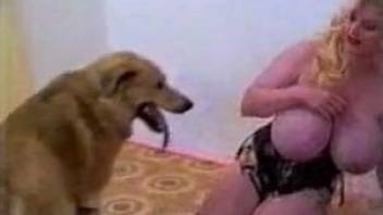 Wife leaves the furry mutt to fuck her good